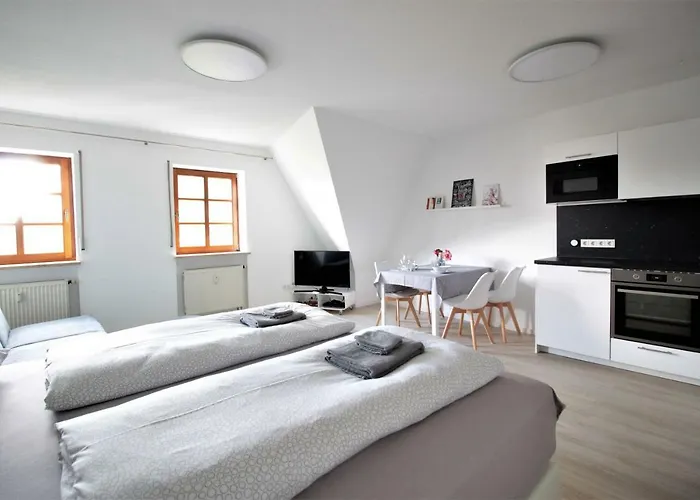 Appartement - Old Main Bridge, Own Garage Parking Space *